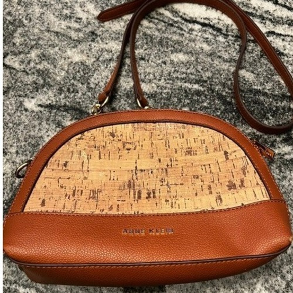Anne Klein Crossbody Bag Womens Medium Brown Good Cork Dome Gold Hardware purse